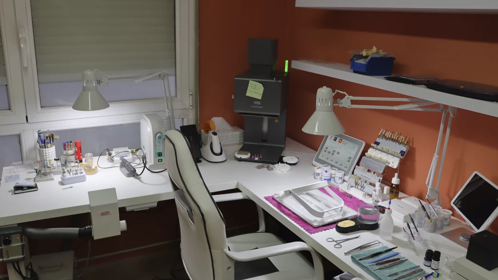 Laboratorio_Servicios_7